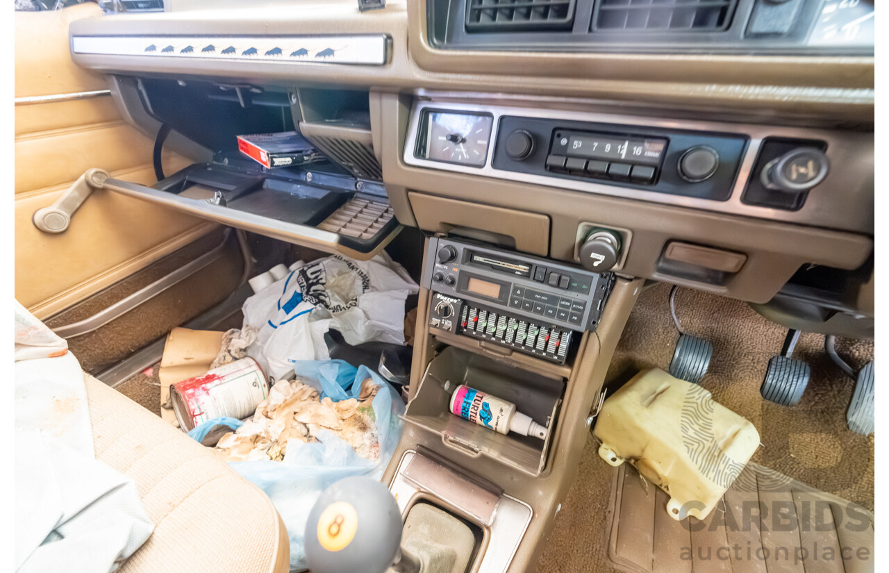 9/1982 Ford Meteor GL GA 4d Sedan Orange 1.5L