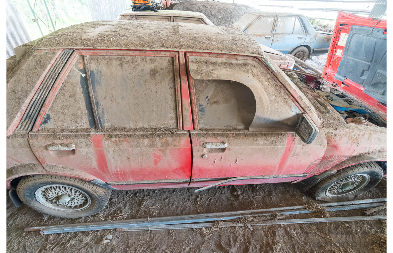 9/1982 Ford Meteor GL GA 4d Sedan Orange 1.5L