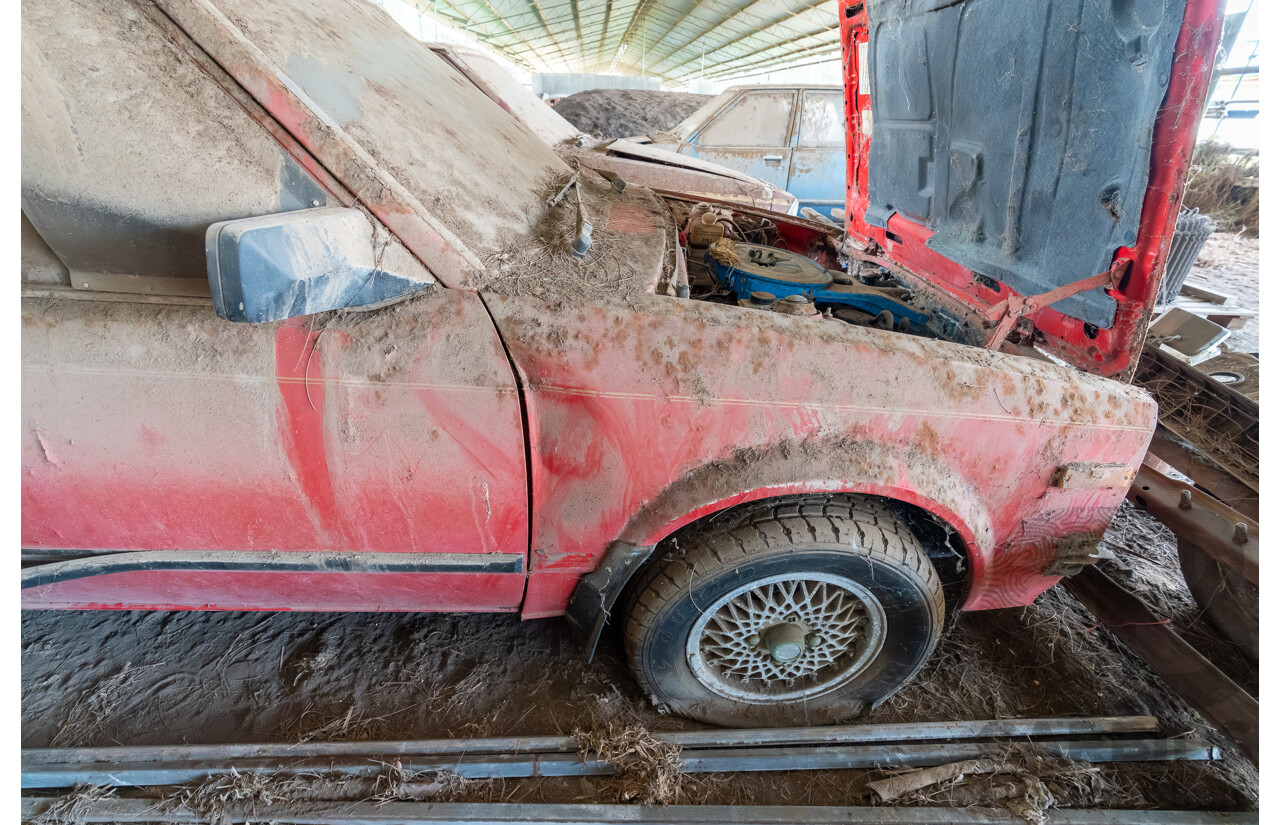 9/1982 Ford Meteor GL GA 4d Sedan Orange 1.5L