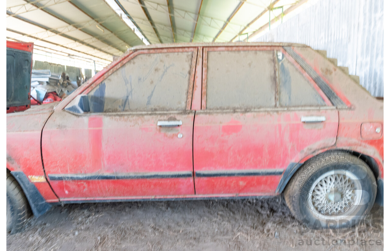 9/1982 Ford Meteor GL GA 4d Sedan Orange 1.5L