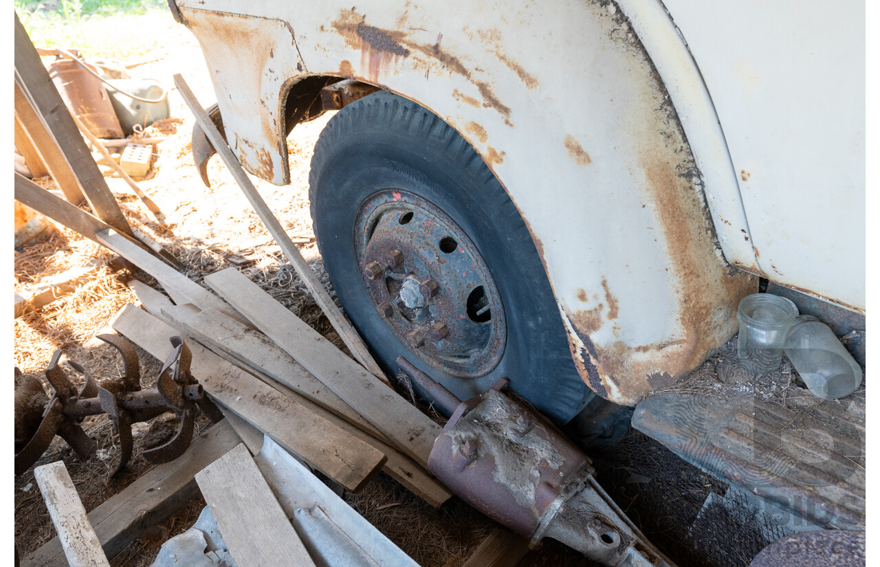 Circa 1959 Bedford TJ J2 Tabletop Truck 2d Cab Chassis Petrol 4.9L