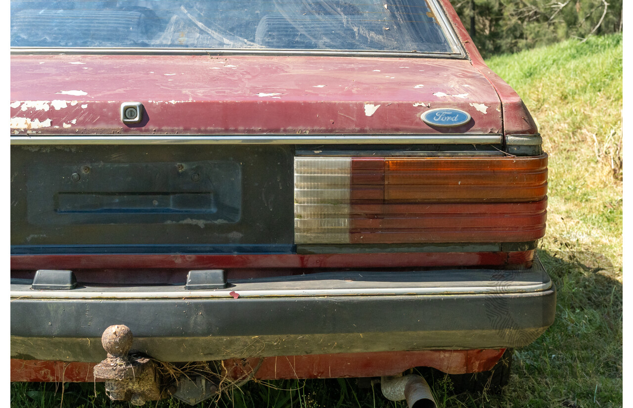 8/1982 Ford Meteor GL GA 4d Sedan Red 1.5L