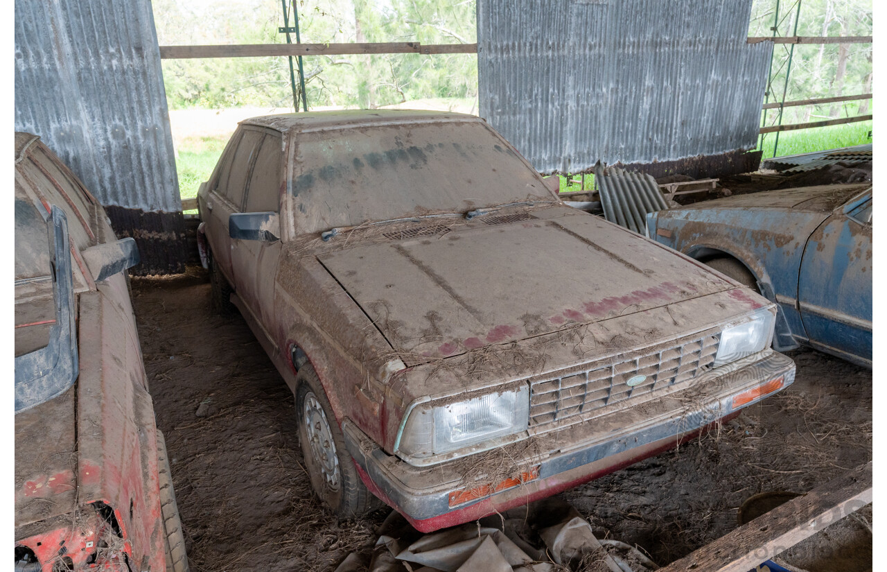 8/1982 Ford Meteor GL GA 4d Sedan Red 1.5L