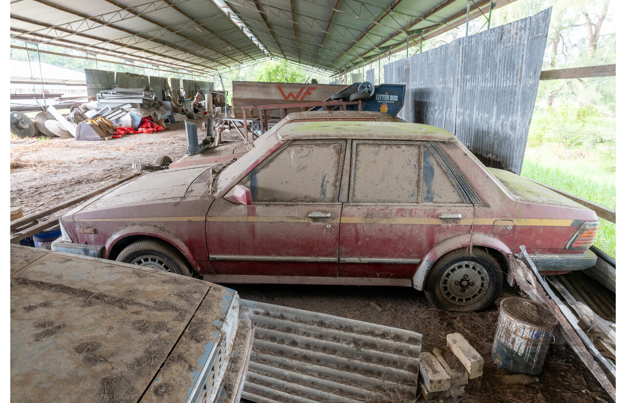 8/1982 Ford Meteor GL GA 4d Sedan Red 1.5L
