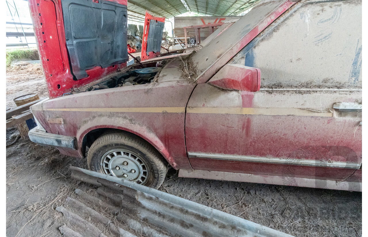 8/1982 Ford Meteor GL GA 4d Sedan Red 1.5L