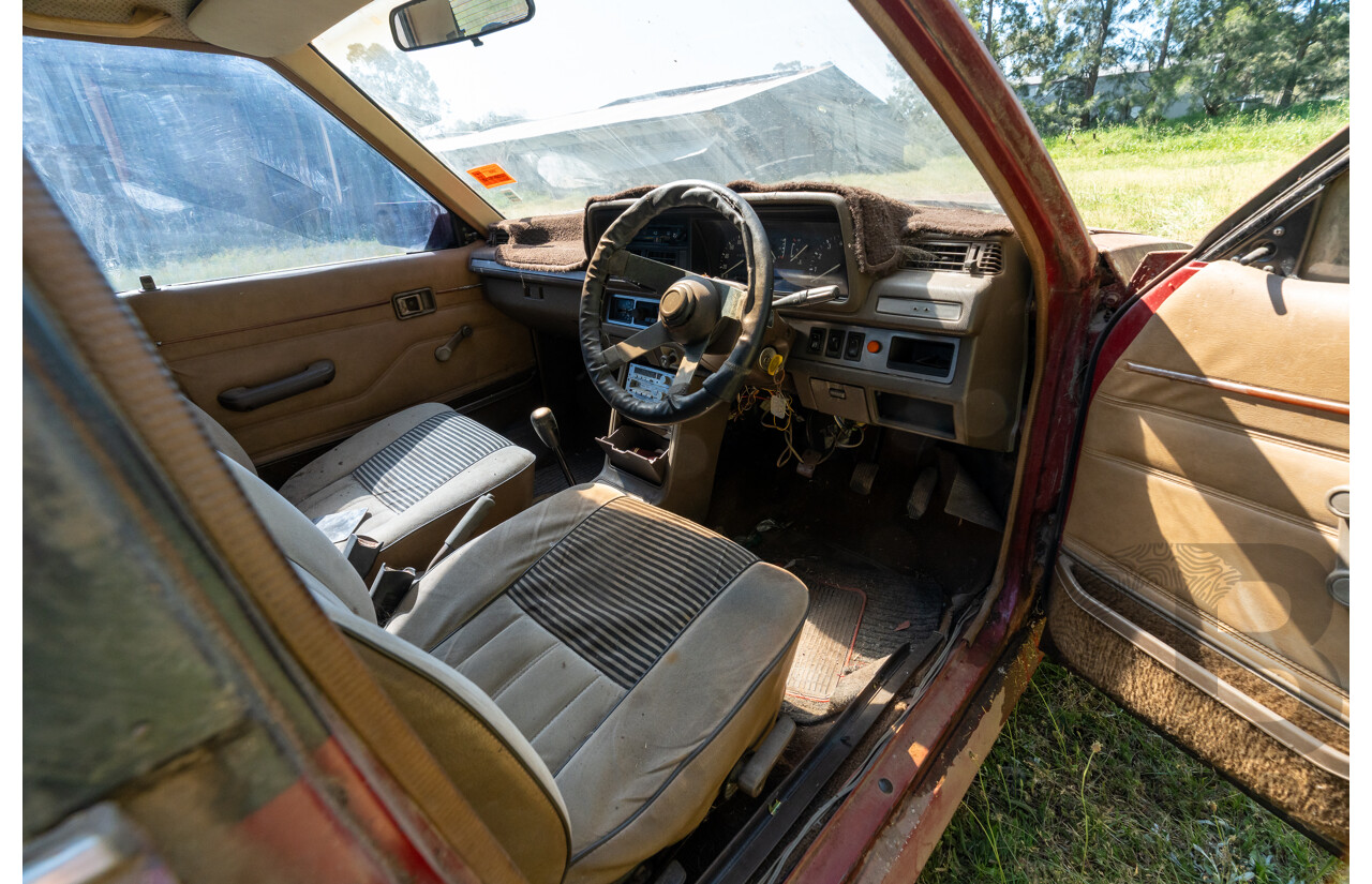 8/1982 Ford Meteor GL GA 4d Sedan Red 1.5L