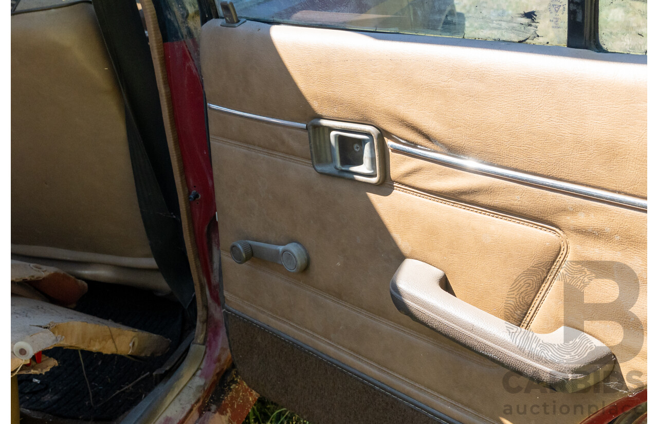 8/1982 Ford Meteor GL GA 4d Sedan Red 1.5L