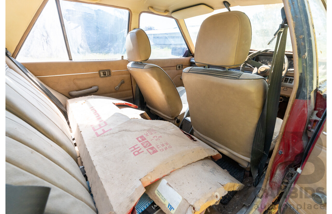 8/1982 Ford Meteor GL GA 4d Sedan Red 1.5L