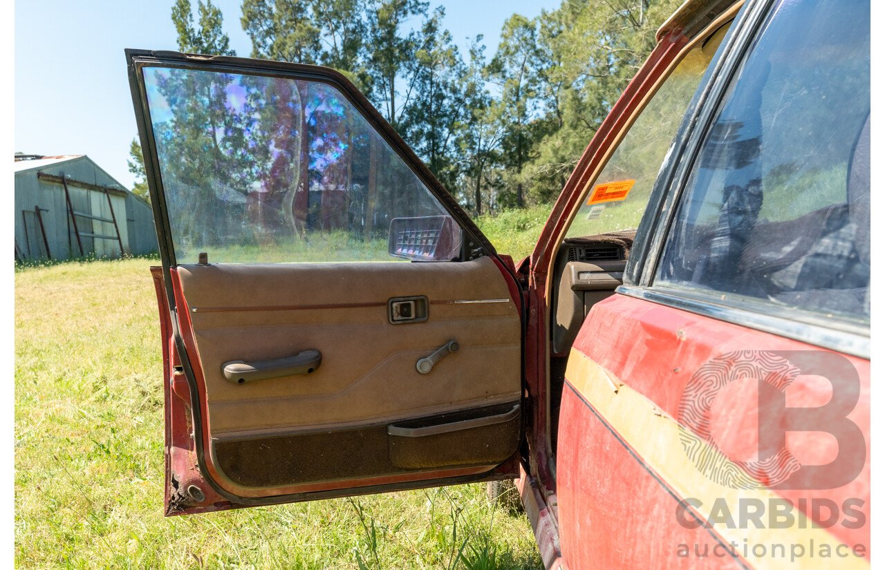 8/1982 Ford Meteor GL GA 4d Sedan Red 1.5L