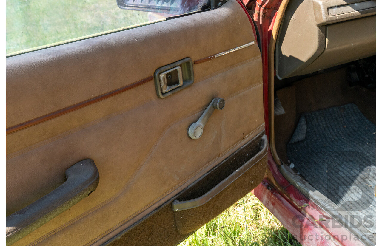 8/1982 Ford Meteor GL GA 4d Sedan Red 1.5L