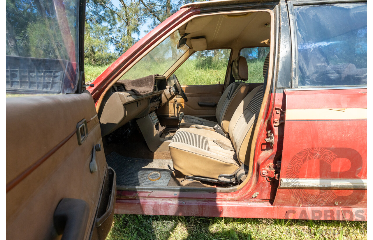 8/1982 Ford Meteor GL GA 4d Sedan Red 1.5L