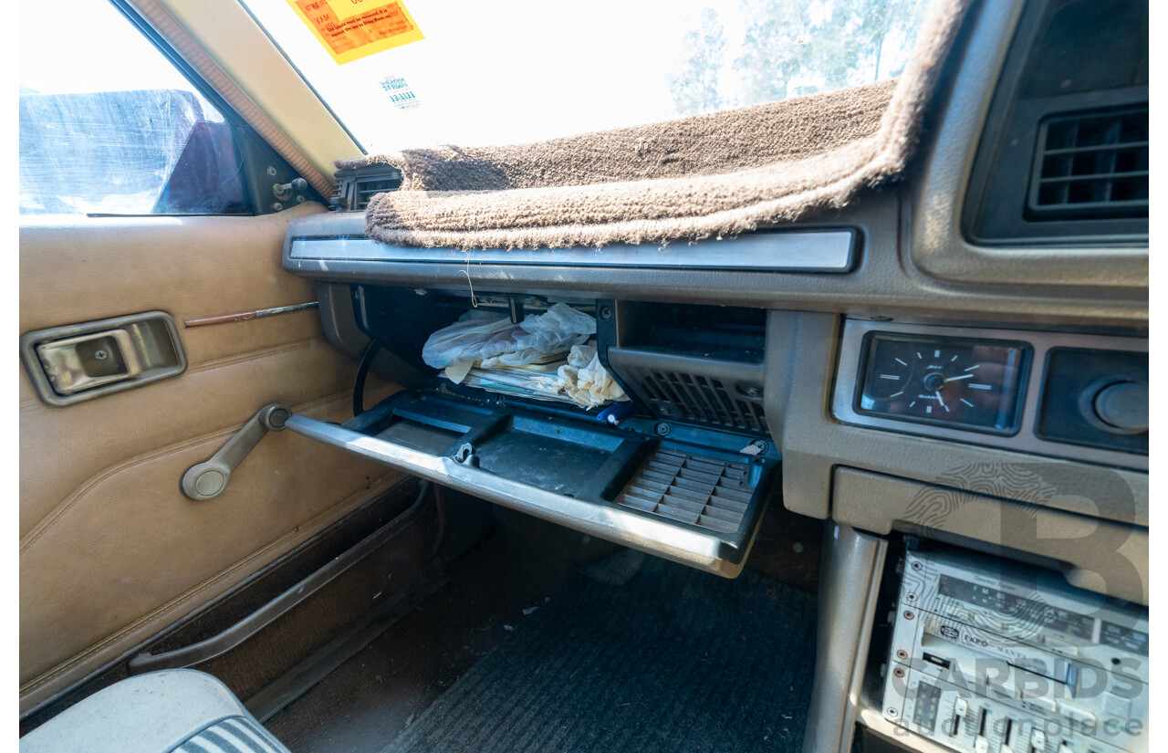8/1982 Ford Meteor GL GA 4d Sedan Red 1.5L