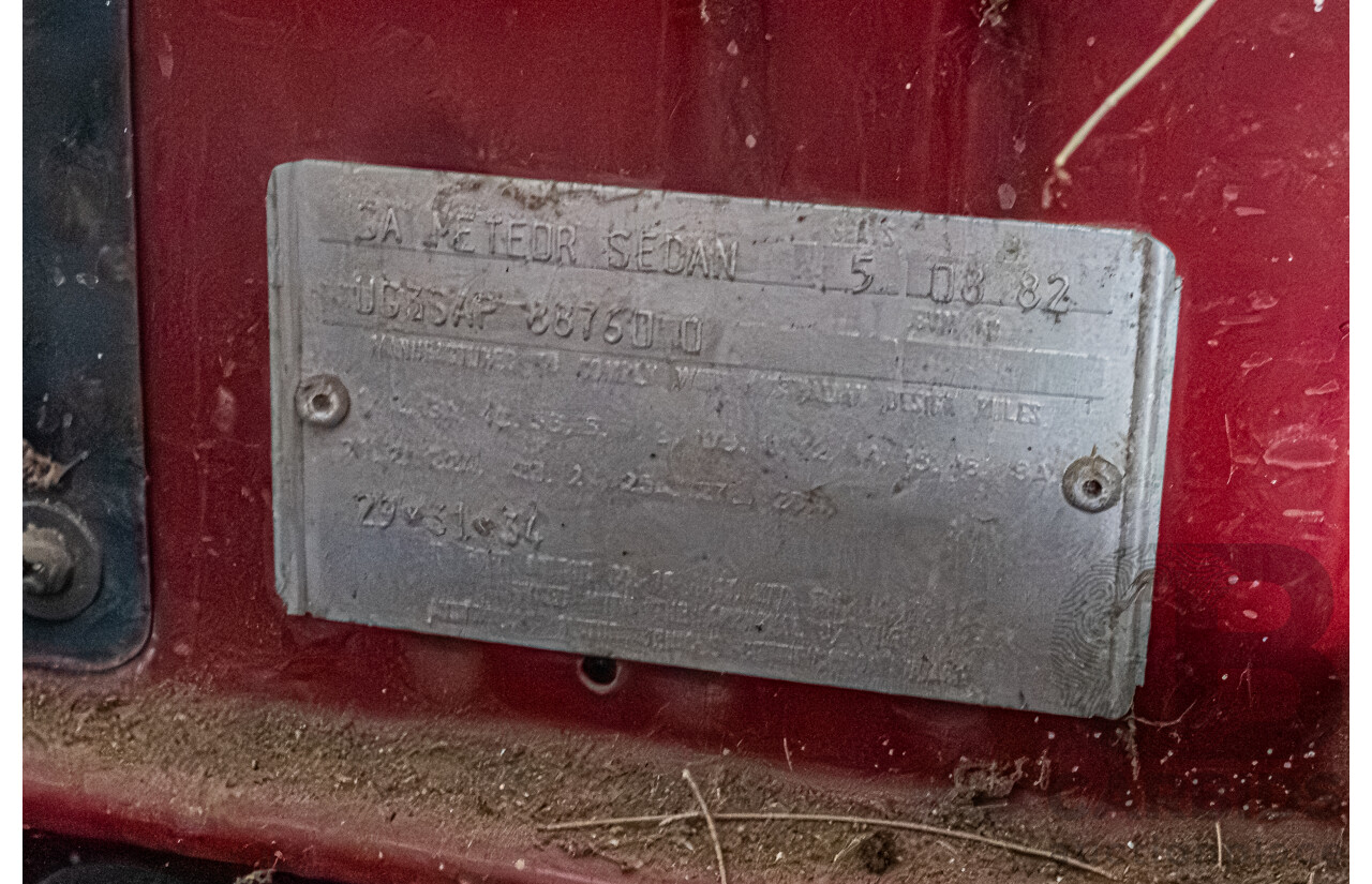 8/1982 Ford Meteor GL GA 4d Sedan Red 1.5L