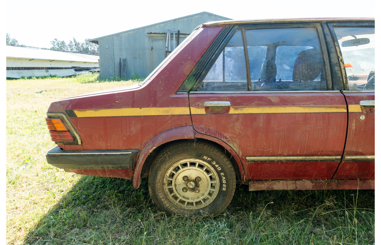 8/1982 Ford Meteor GL GA 4d Sedan Red 1.5L
