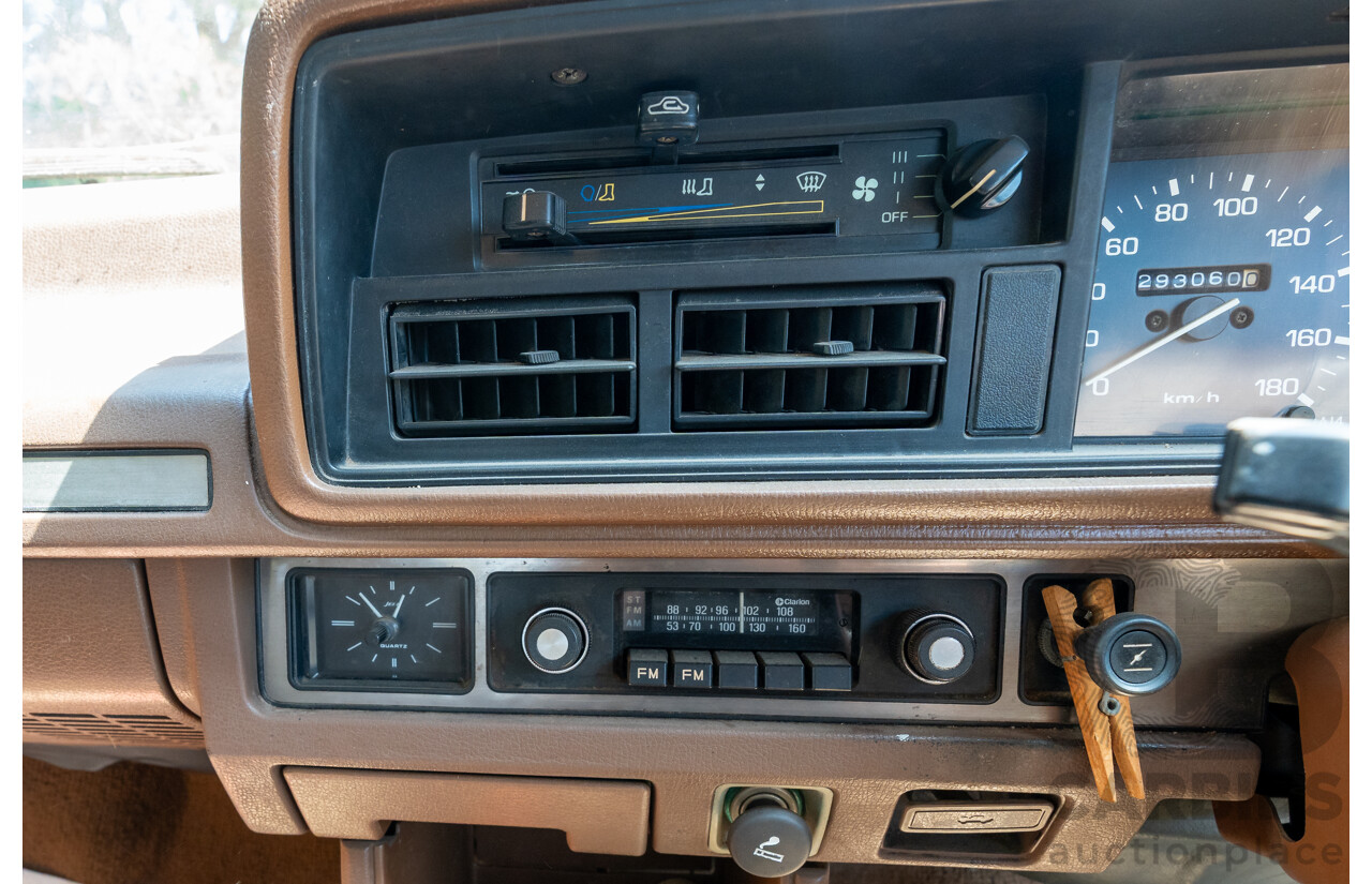 6/1983 Ford Meteor GL GB 4d Sedan Blue 1.5L