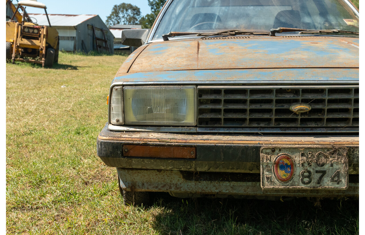 6/1983 Ford Meteor GL GB 4d Sedan Blue 1.5L