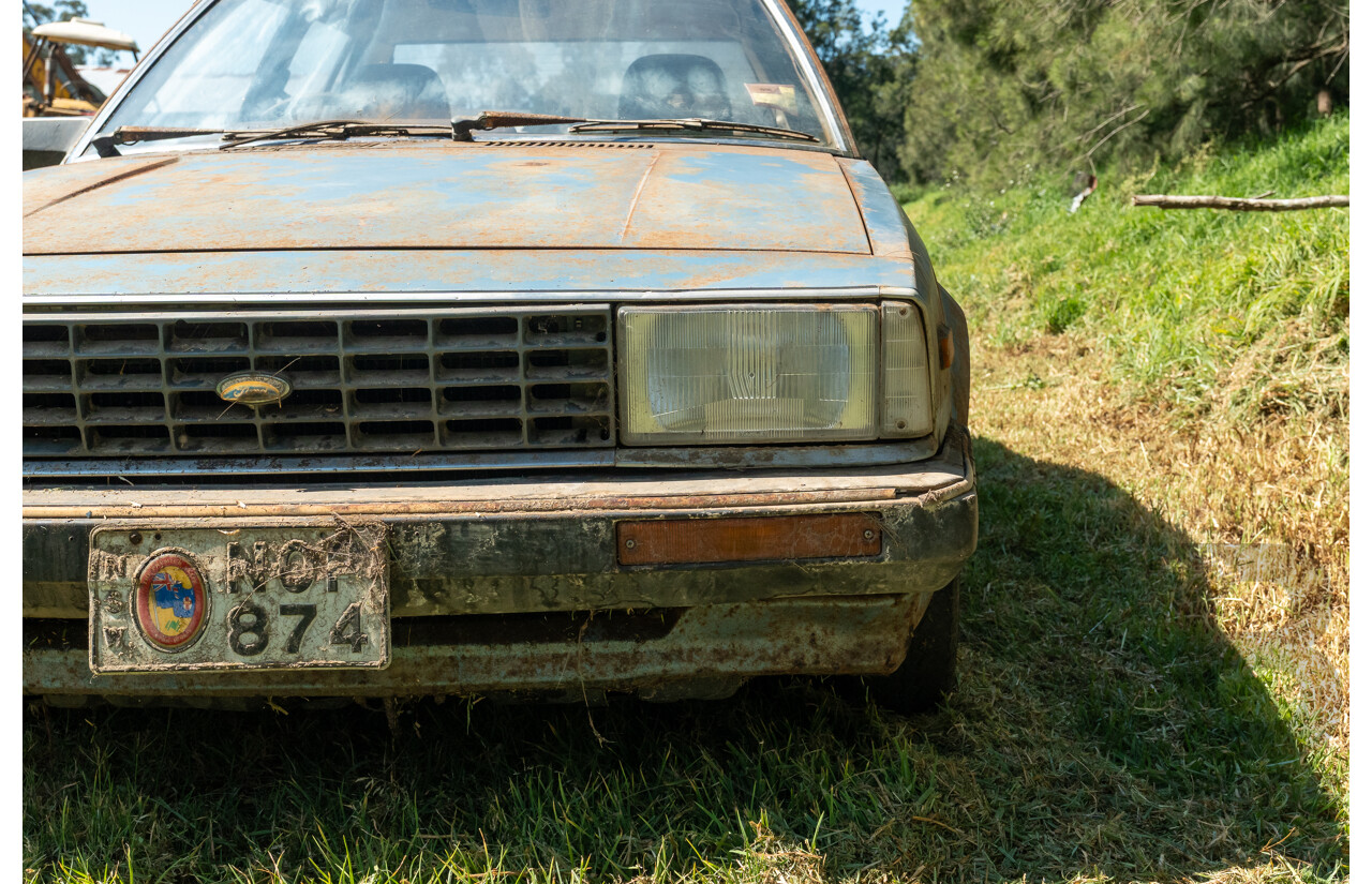 6/1983 Ford Meteor GL GB 4d Sedan Blue 1.5L