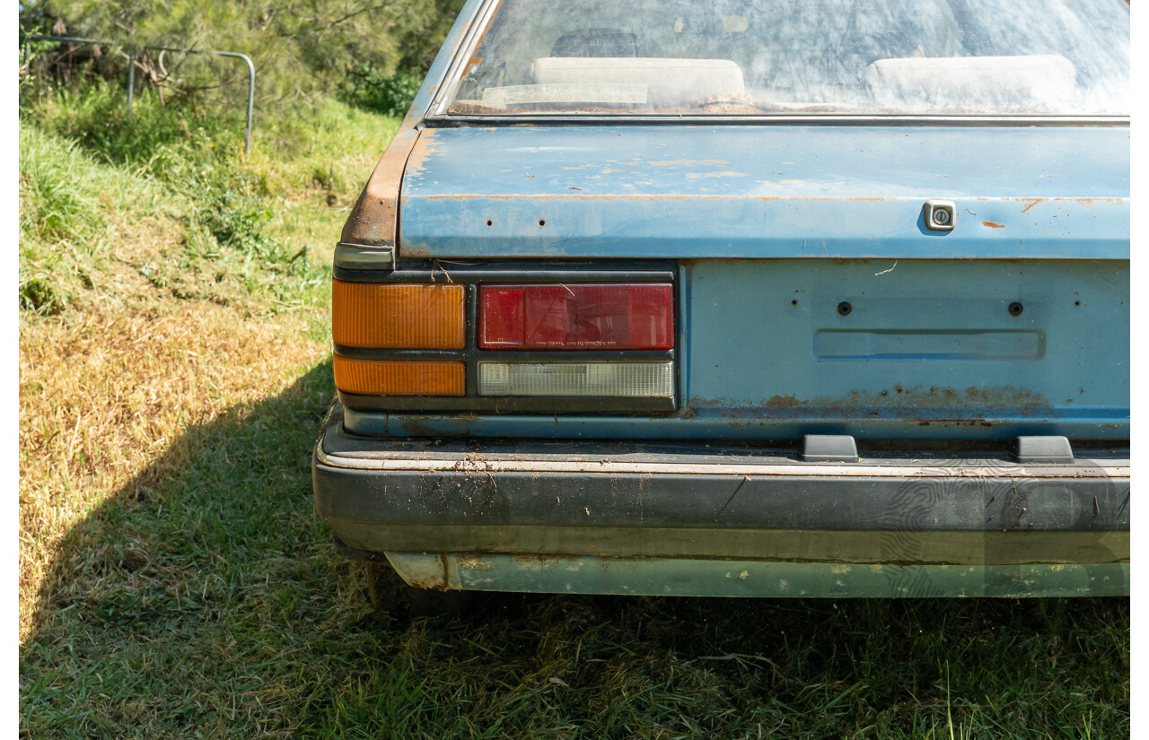 6/1983 Ford Meteor GL GB 4d Sedan Blue 1.5L