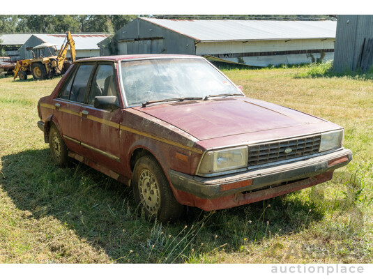8/1982 Ford Meteor GL GA 4d Sedan Red 1.5L