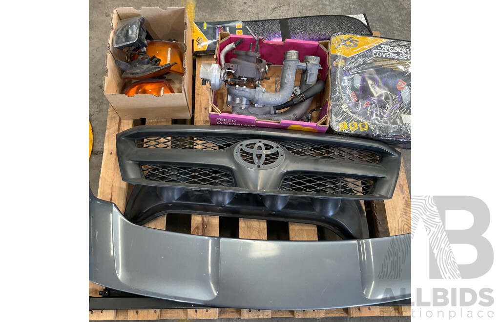 Assorted Vehicle Parts & Accessories