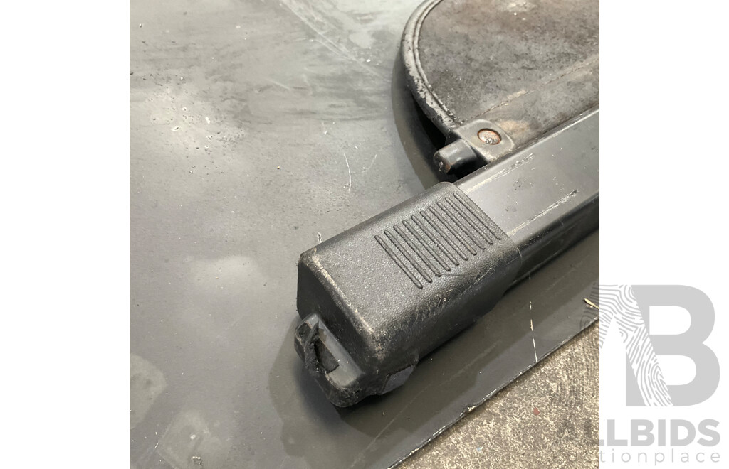 Assorted Vehicle Parts & Accessories