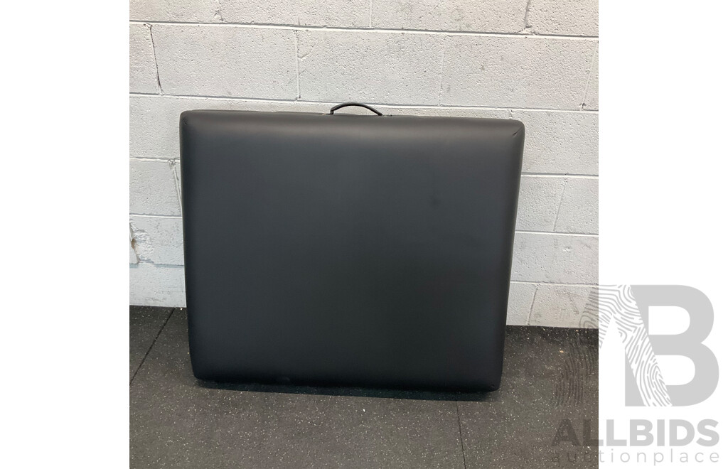 GENKI Portable Massage Table in Carry Bag