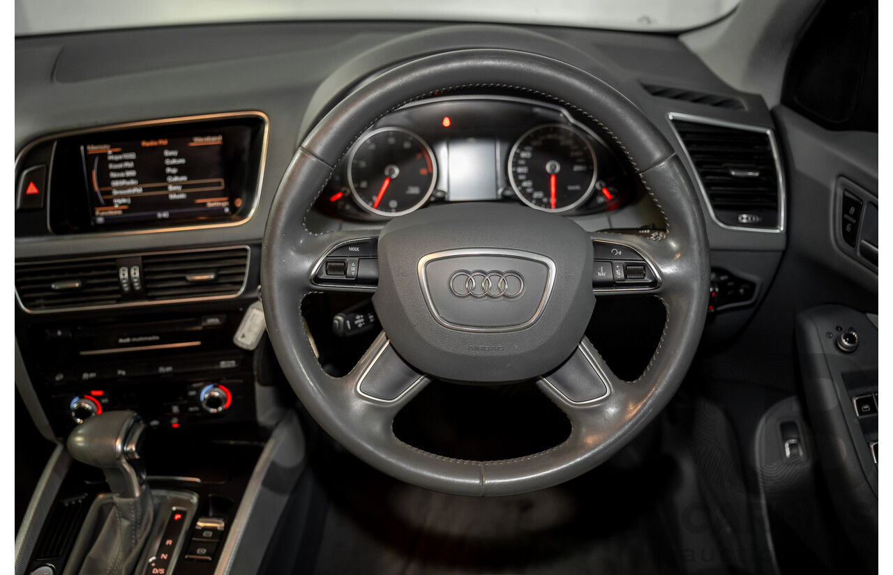 8/2014 Audi Q5 2.0 TFSI Quattro (AWD) 8R MY15 4d Wagon Scuba Blue Turbo 2.0L