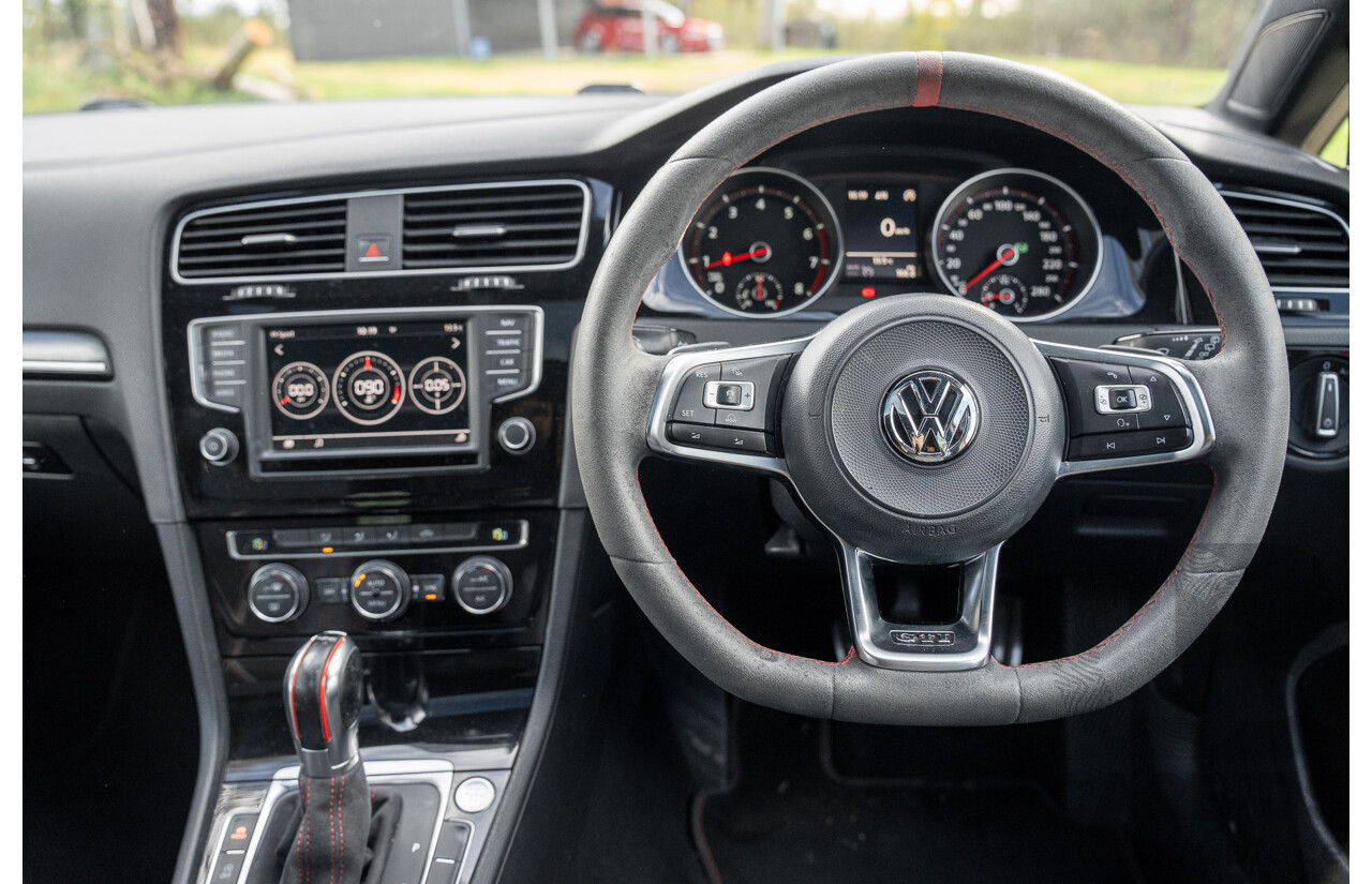 08/2016 Volkswagen Golf GTi 40 Years Mk7 MY16 4d Hatchback Tornado Red Turbo 2.0L
