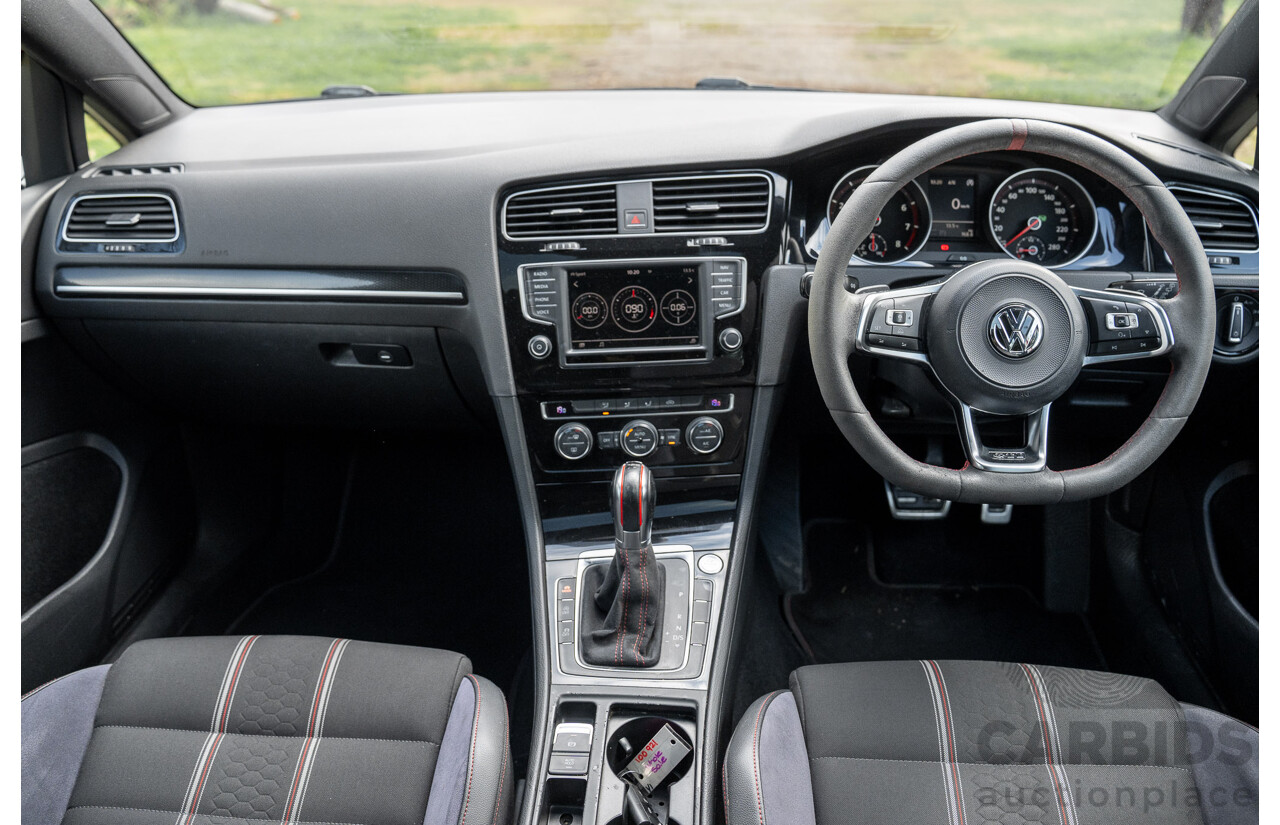 08/2016 Volkswagen Golf GTi 40 Years Mk7 MY16 4d Hatchback Tornado Red Turbo 2.0L