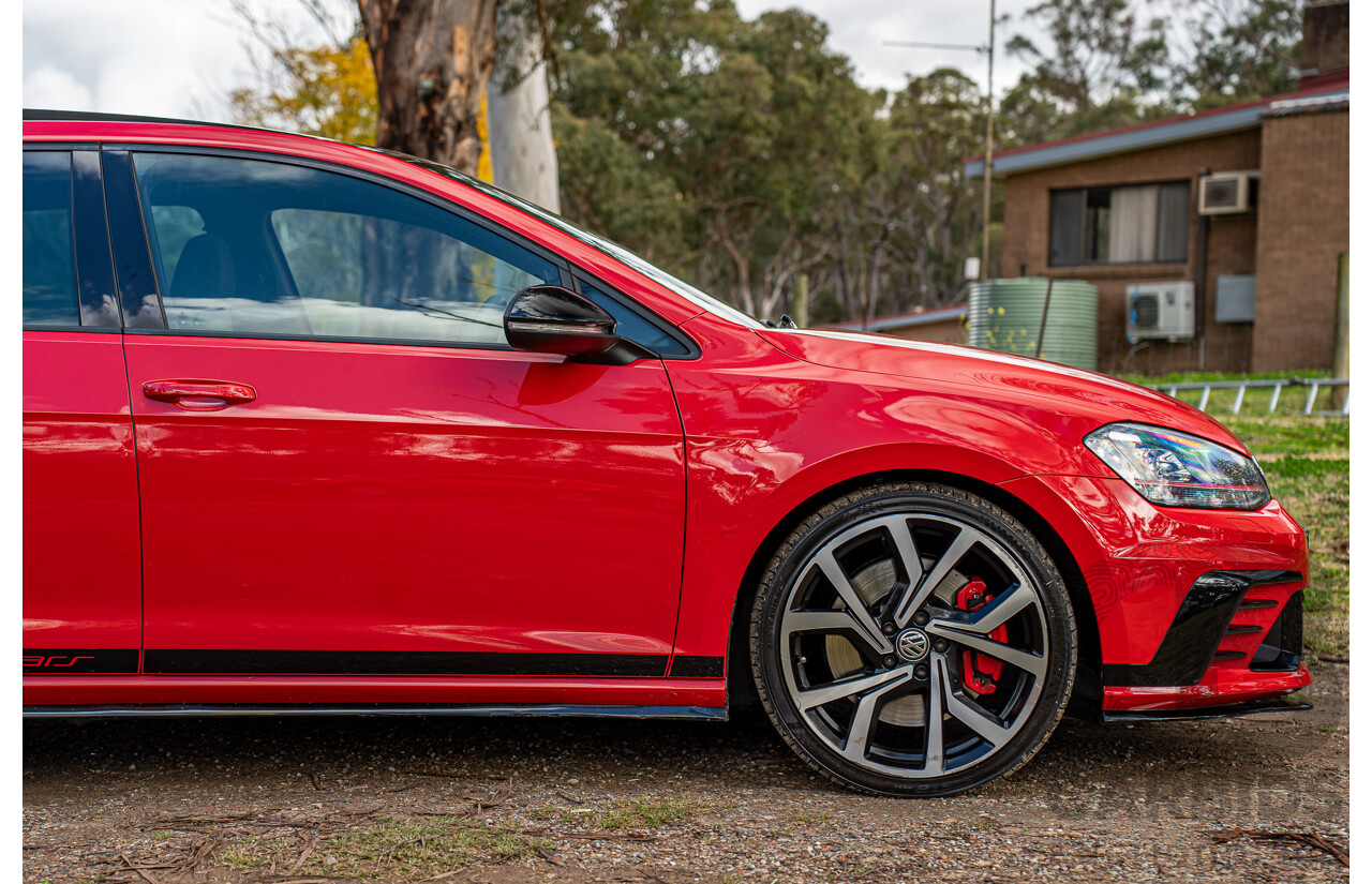 08/2016 Volkswagen Golf GTi 40 Years Mk7 MY16 4d Hatchback Tornado Red Turbo 2.0L