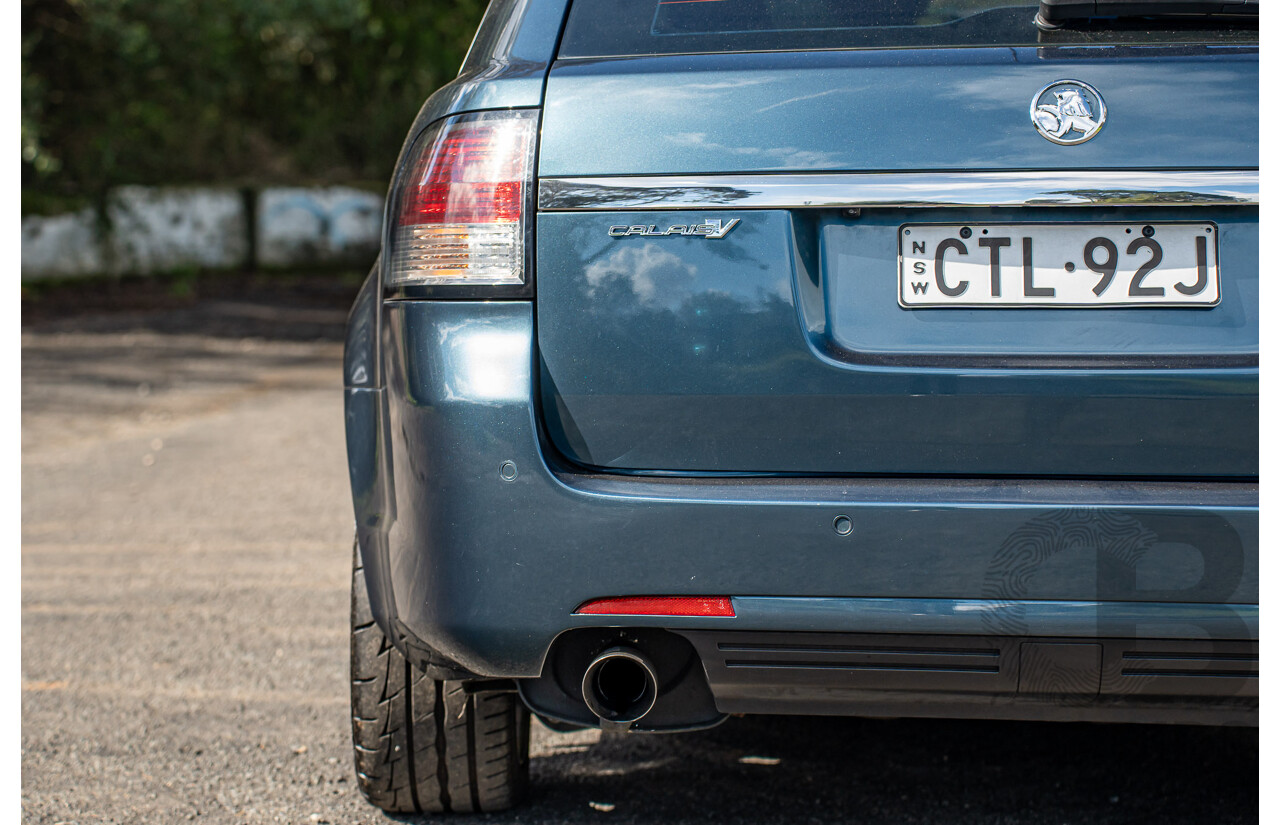 4/2014 Holden VF Calais V 4d Sportwagon Karma Blue V8 6.0L