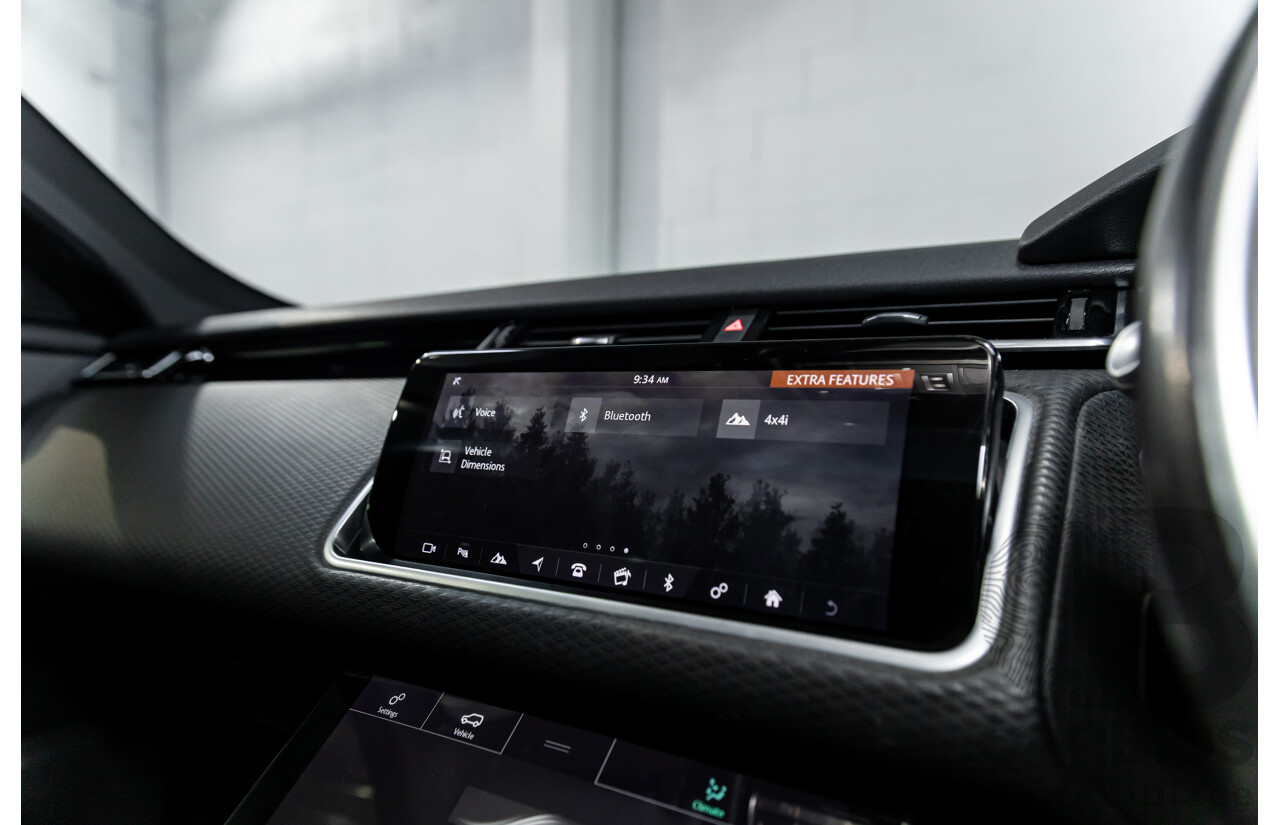 04/2019 Range Rover Velar P250 R-Dynamic S (AWD) L560 MY19.5 4d Wagon Fuji White/Santorini Black Roof Turbo 2.0L
