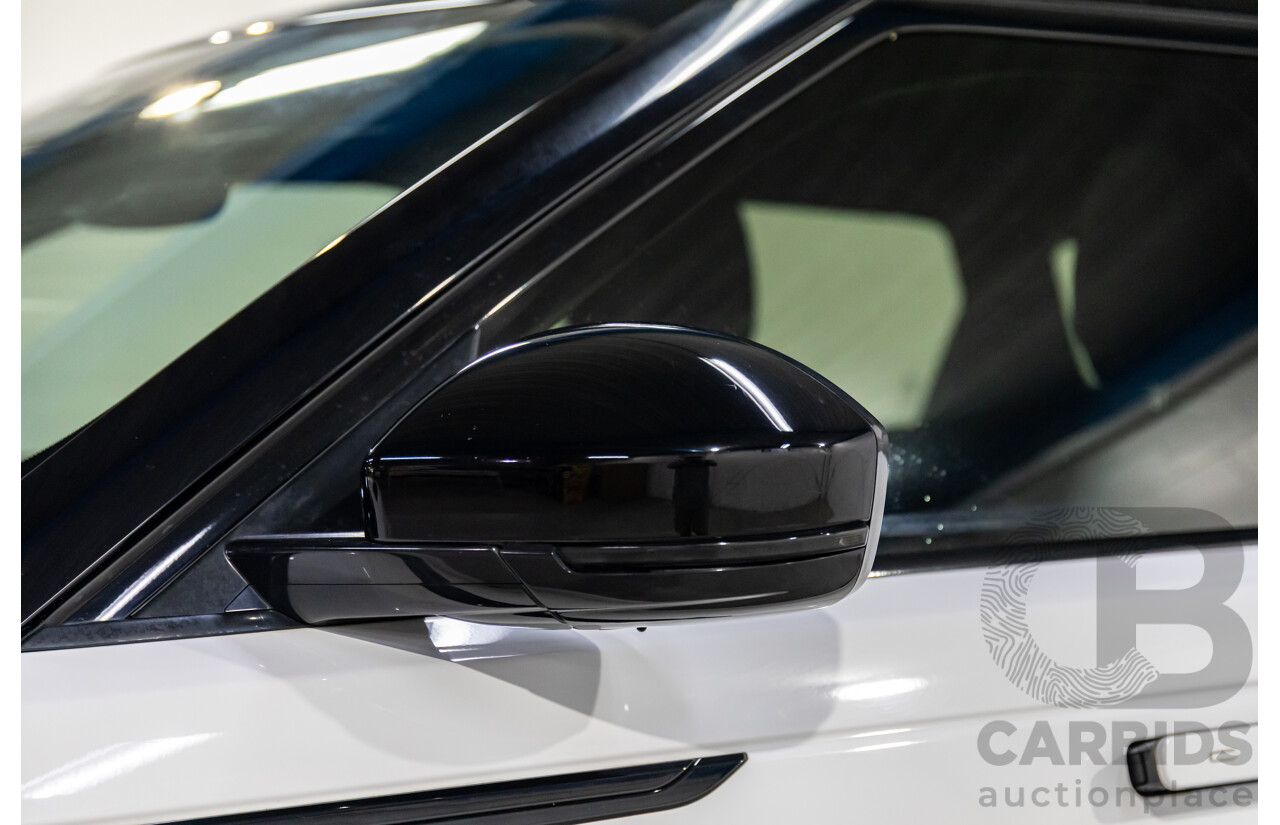 04/2019 Range Rover Velar P250 R-Dynamic S (AWD) L560 MY19.5 4d Wagon Fuji White/Santorini Black Roof Turbo 2.0L