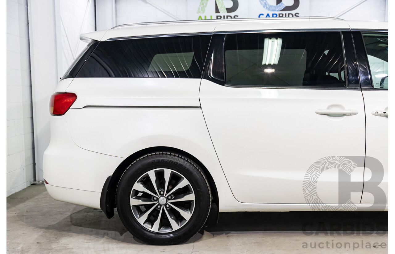 08/2017 Kia Carnival SLi (FWD) YP MY18 4d Wagon Snow White Pearl V6 3.3L