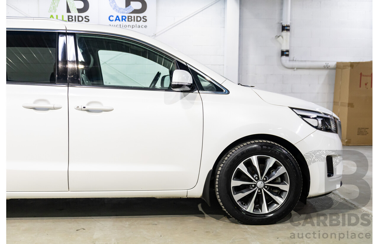08/2017 Kia Carnival SLi (FWD) YP MY18 4d Wagon Snow White Pearl V6 3.3L