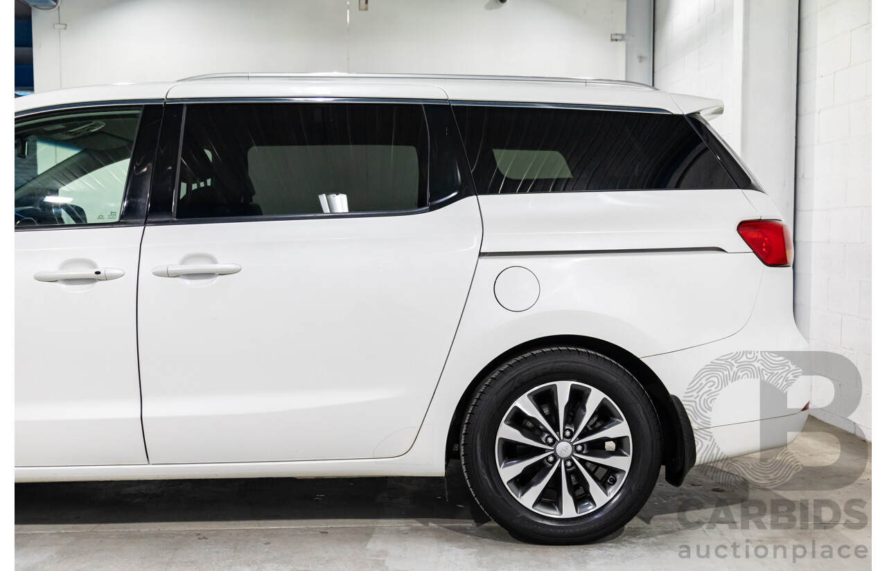 08/2017 Kia Carnival SLi (FWD) YP MY18 4d Wagon Snow White Pearl V6 3.3L