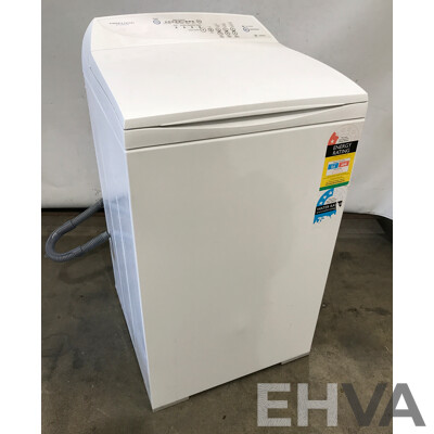 Fisher & Paykel Series 3 5.5kg Top Load Washing Machine