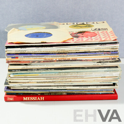Large Collection of Vinyl LP Records Including Slim Dusty, Chuck Berry and More