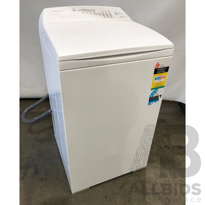 Fisher & Paykel Series 3 5.5kg Top Load Washing Machine