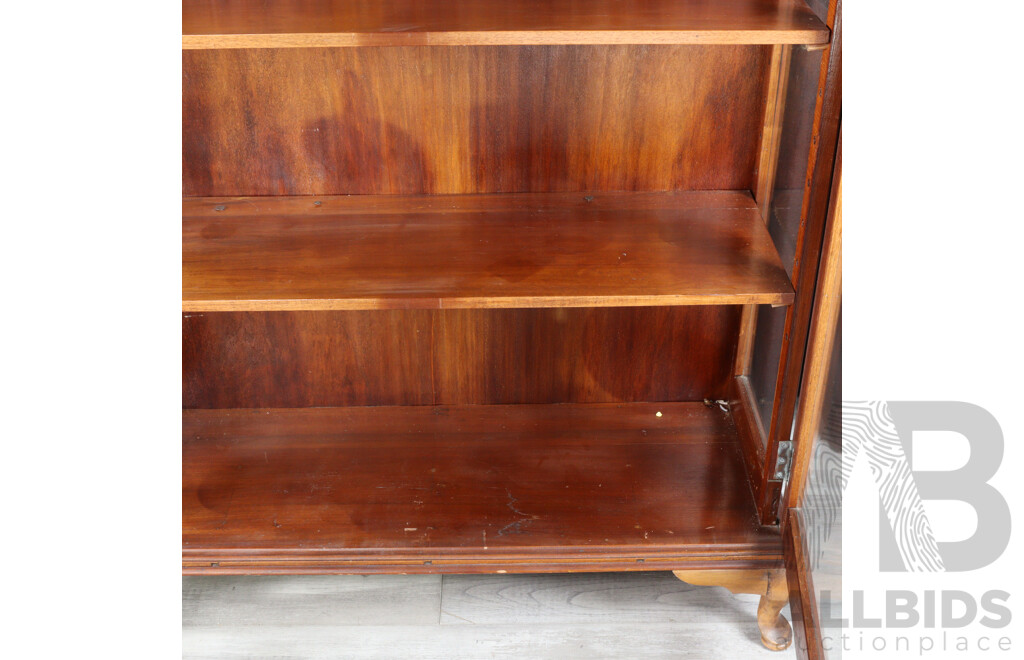 Late Edwardian Mahogany Display Case