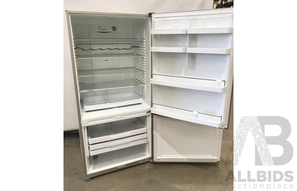 Fisher & Paykel 519L Refrigerator