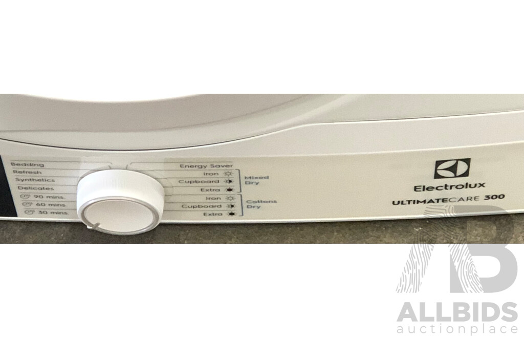 Electrolux 6kg Ultimate Care 300 Front Loading Sensor Dry Clothes Dryer