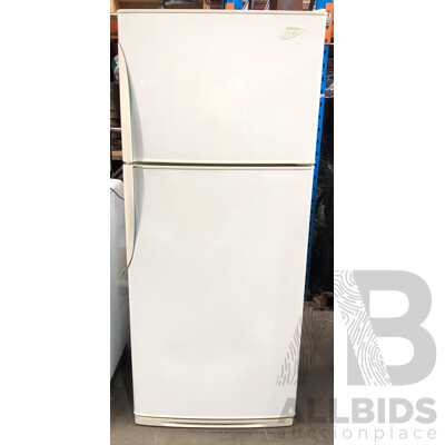 Westinghouse Freestyle 420 Litre Fridge/Freezer