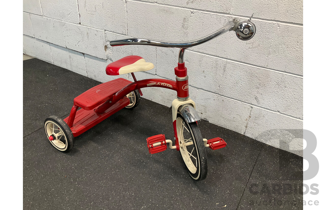 RADIO FLYER Classic Dual Deck Tricycle - ORP $199.99