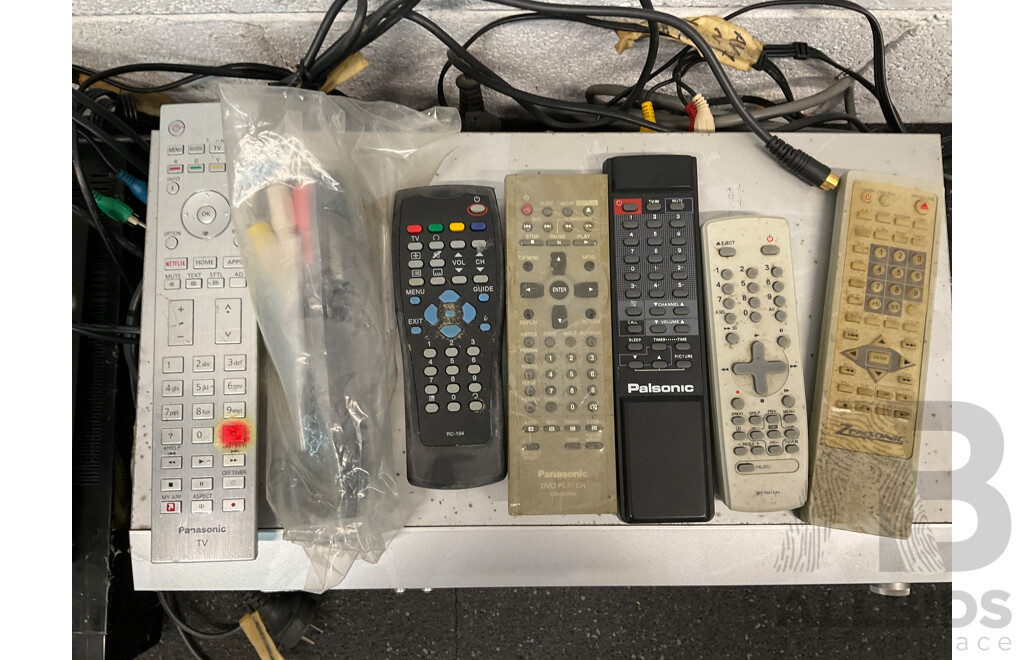 Pair of SONY Speaker &  Assorted Vintage Stereo Equipment, Including SONY, Panasonic and Others