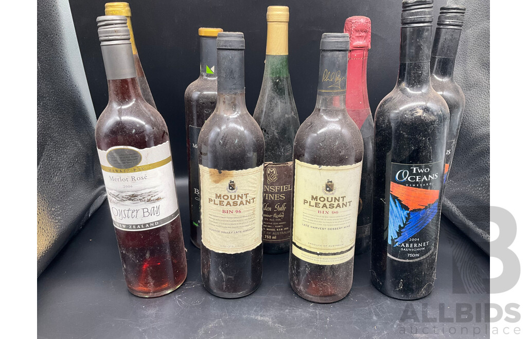 Assorted Bottles of Italian and Australian Wines - Lot of 12
