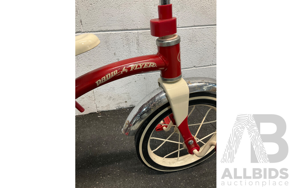 RADIO FLYER Classic Dual Deck Tricycle - ORP $199.99