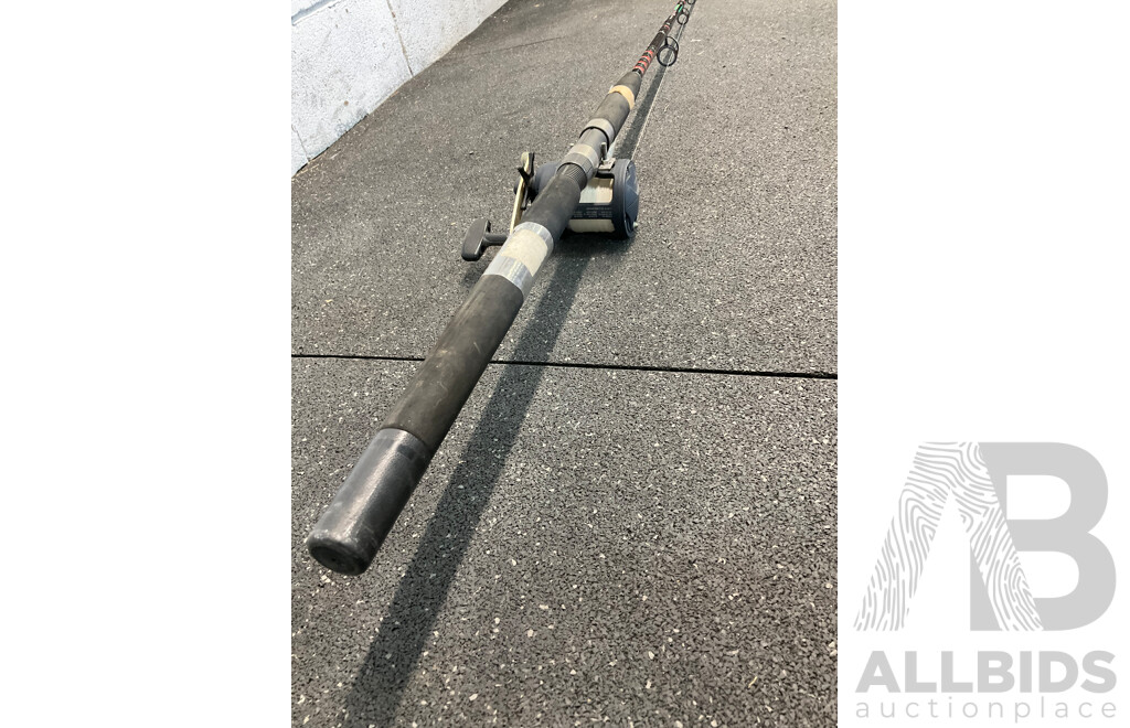 SHAKESPEARE UGLY STIK Platinum Fishing Rod with OKUMA CONQUEST Reel