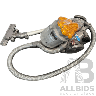 DYSON DC19 Cylinder Vacuum Cleaner