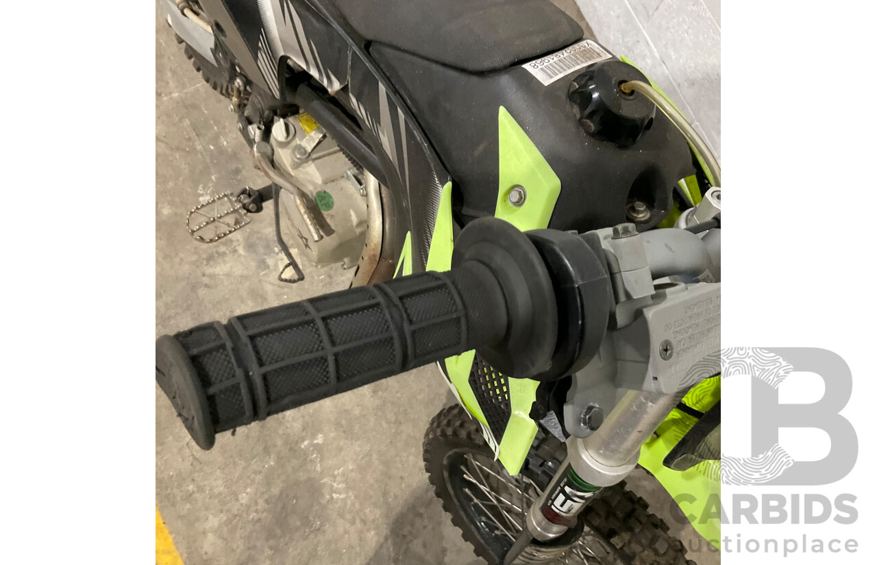 THUMPStar YX-R Dirt Bike